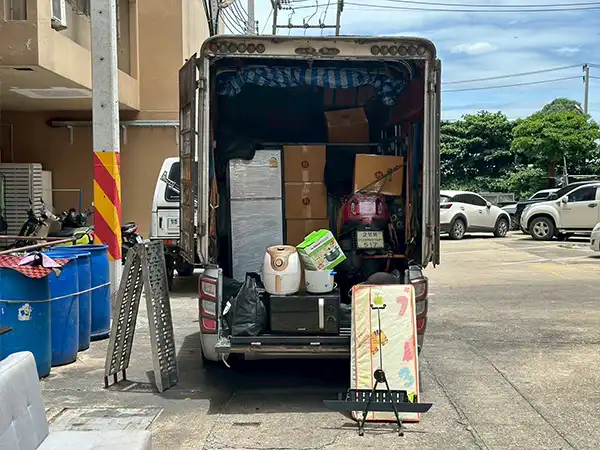 รถขนของย้ายบ้าน