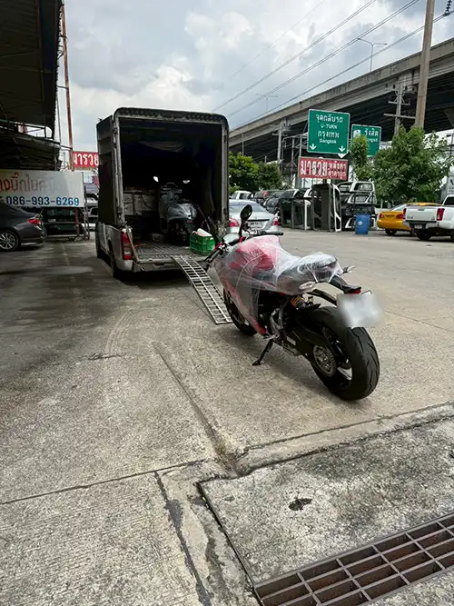 ขนส่งรถบิ๊กไบค์